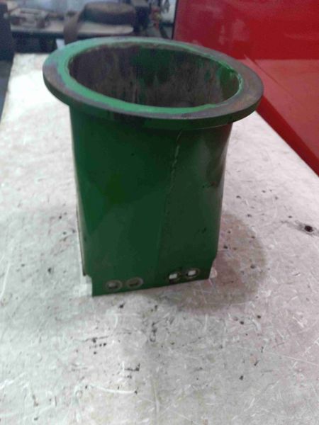 AE29122 Spout Transition, John Deere, Used