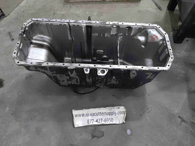 New Holland FVAE2884X B200 Engine Oil Pan