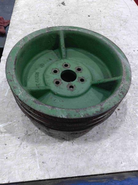Deere 5400 Blower Pulley