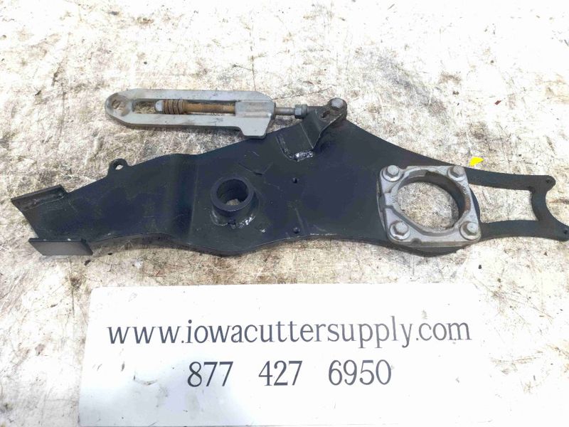 Deere 639 Pickup Head LH  Auger Arm Holder
