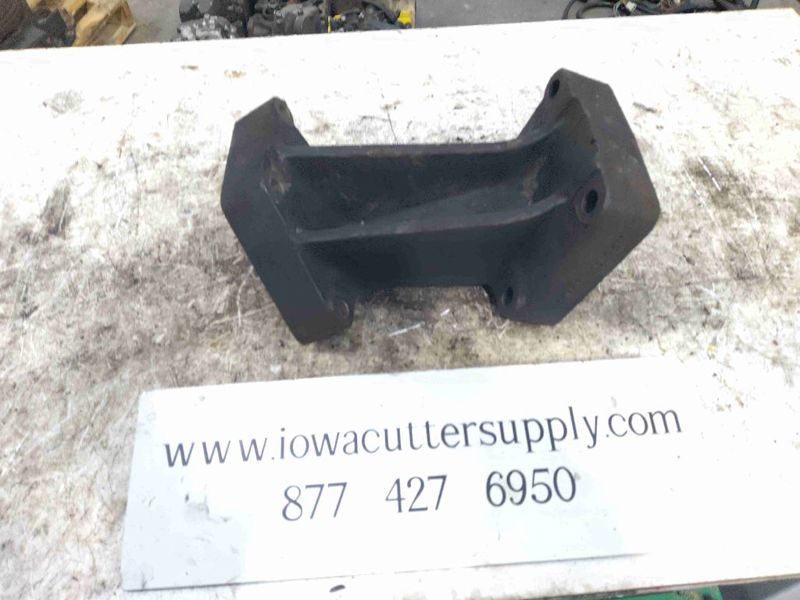 New Holland FVAE2884X B200 Bracket RH