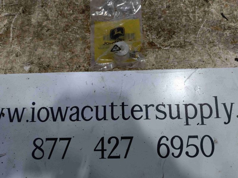 Deere 7950 Socket Drain Plug