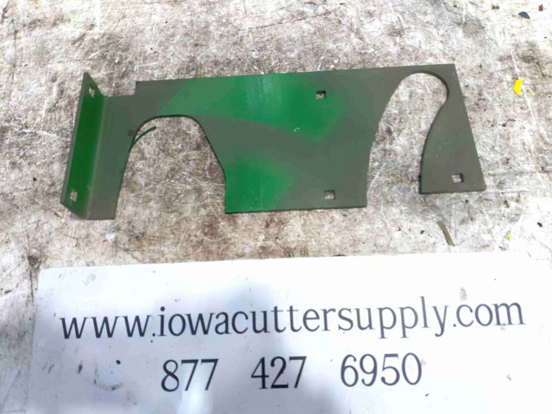 Deere 7950 Retainer LH