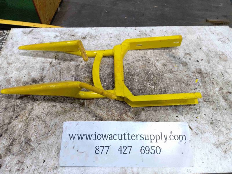 Deere 688 Crop Divider LH