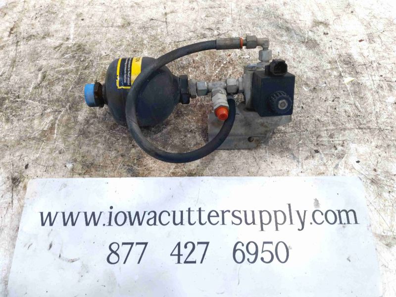 Deere 639 Pickup Head Valve & Hydraulic Accumulator