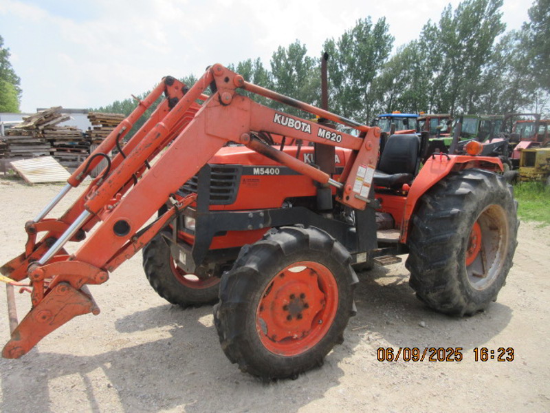 Kubota M5400