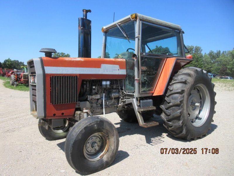 Massey Ferguson 2675