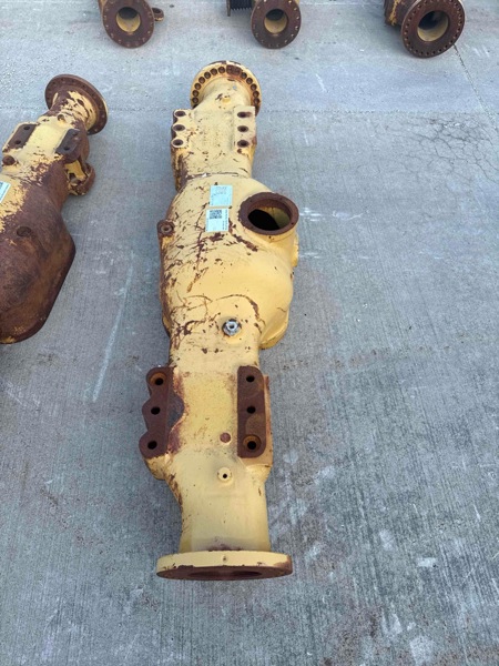 Caterpillar 740B Housing As- Center Axle