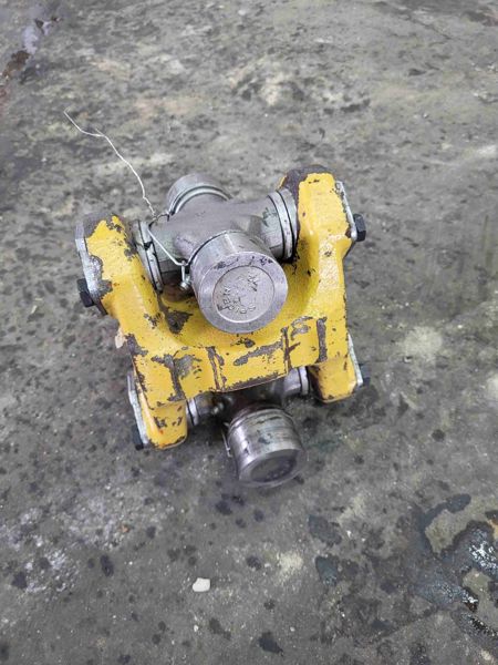 Caterpillar 972K Ujoint GP