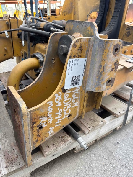 Caterpillar 966H Mount As- RH