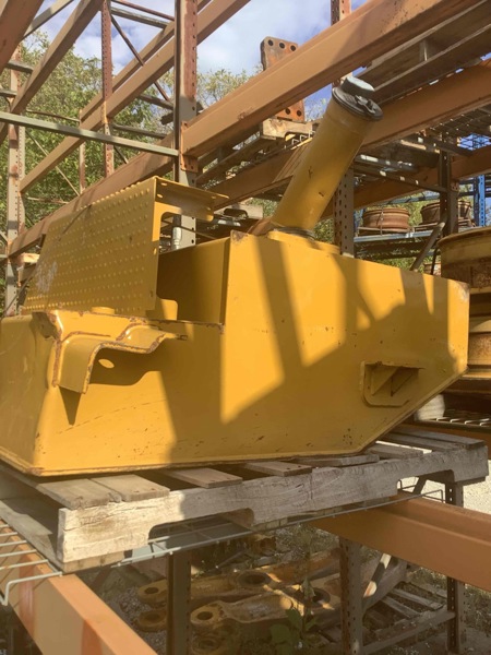 Caterpillar 972K Fuel Tank