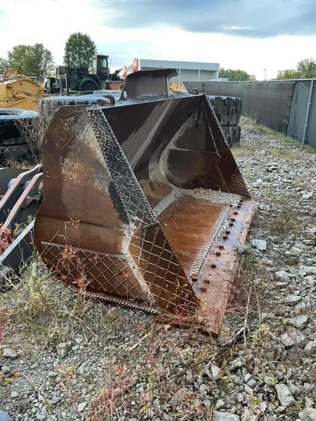 Volvo L150F Bucket 3.8M Straight Edge