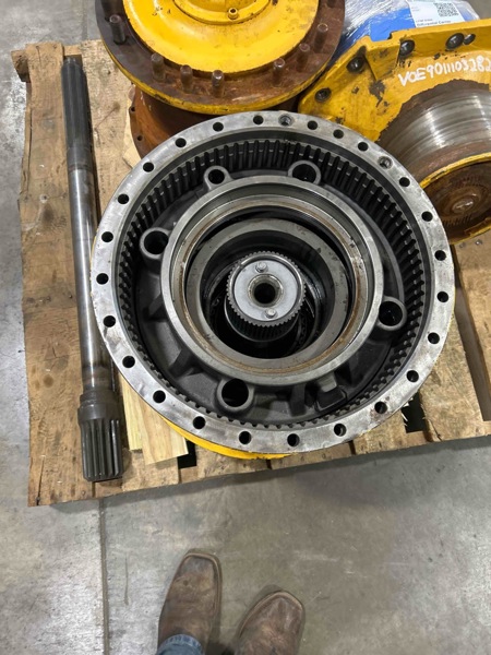 Volvo A40G Hub