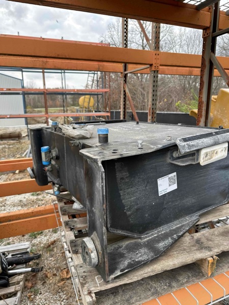 Caterpillar 980M Hyd. Tank