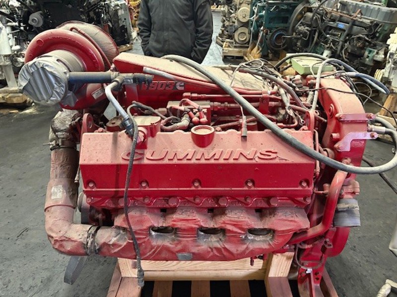 Cummins VTA903E-T675