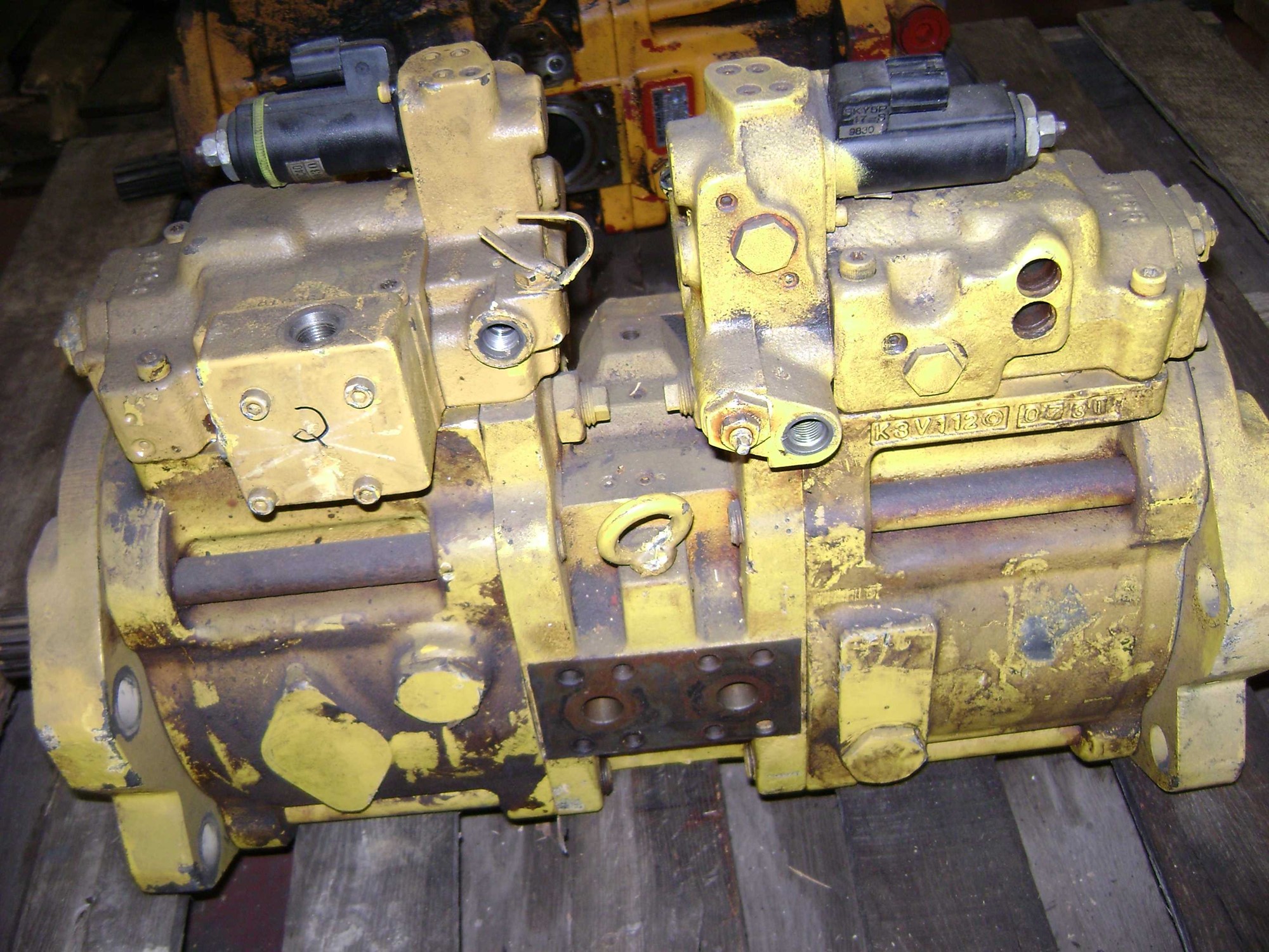 Kawasaki  Main Hydraulic Pump