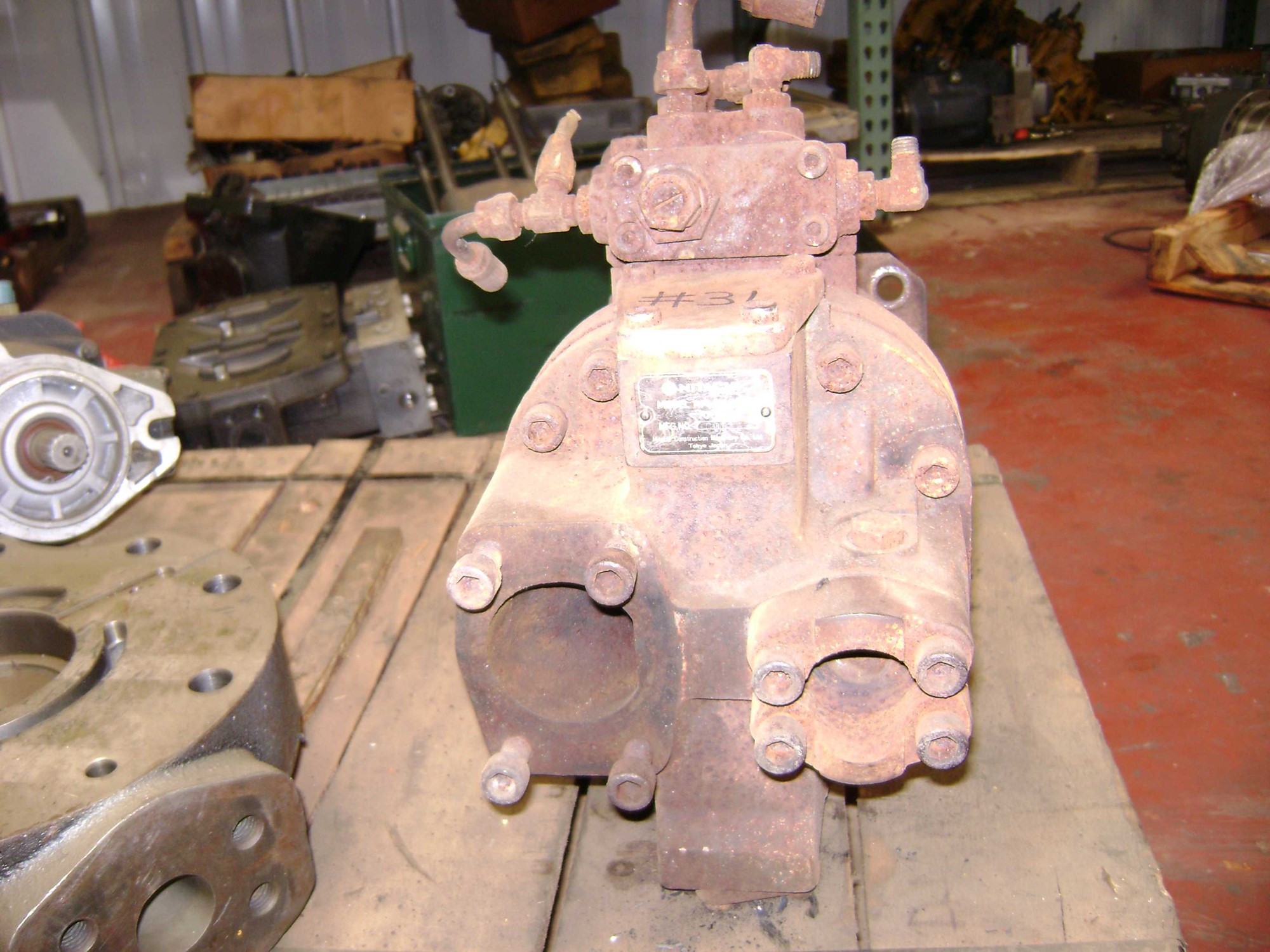Hitachi  Main Hydraulic Pump