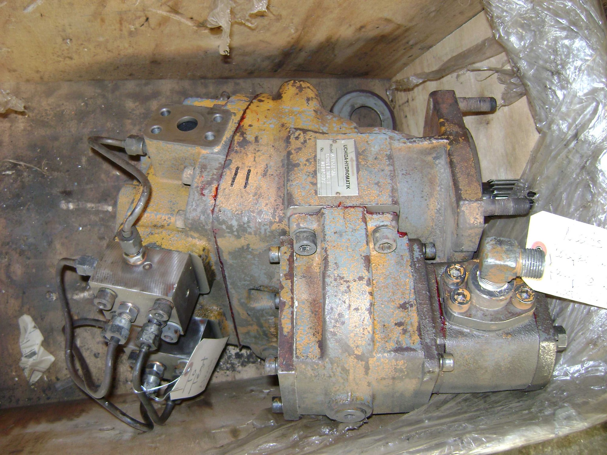 Uchida  Main Hydraulic Pump