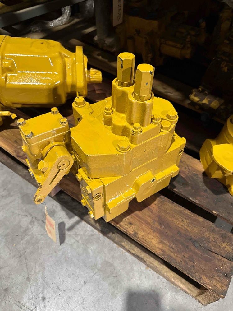 Caterpillar — 9T1182 — Valve GP - Control