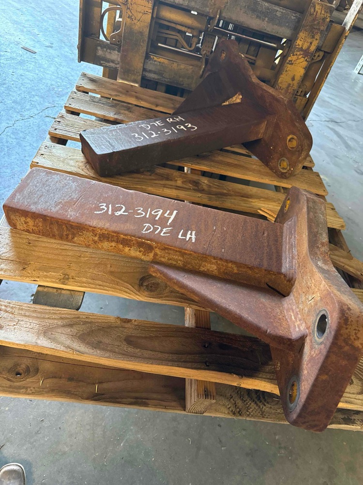 Caterpillar — 3123194 — Striker AS (lh)