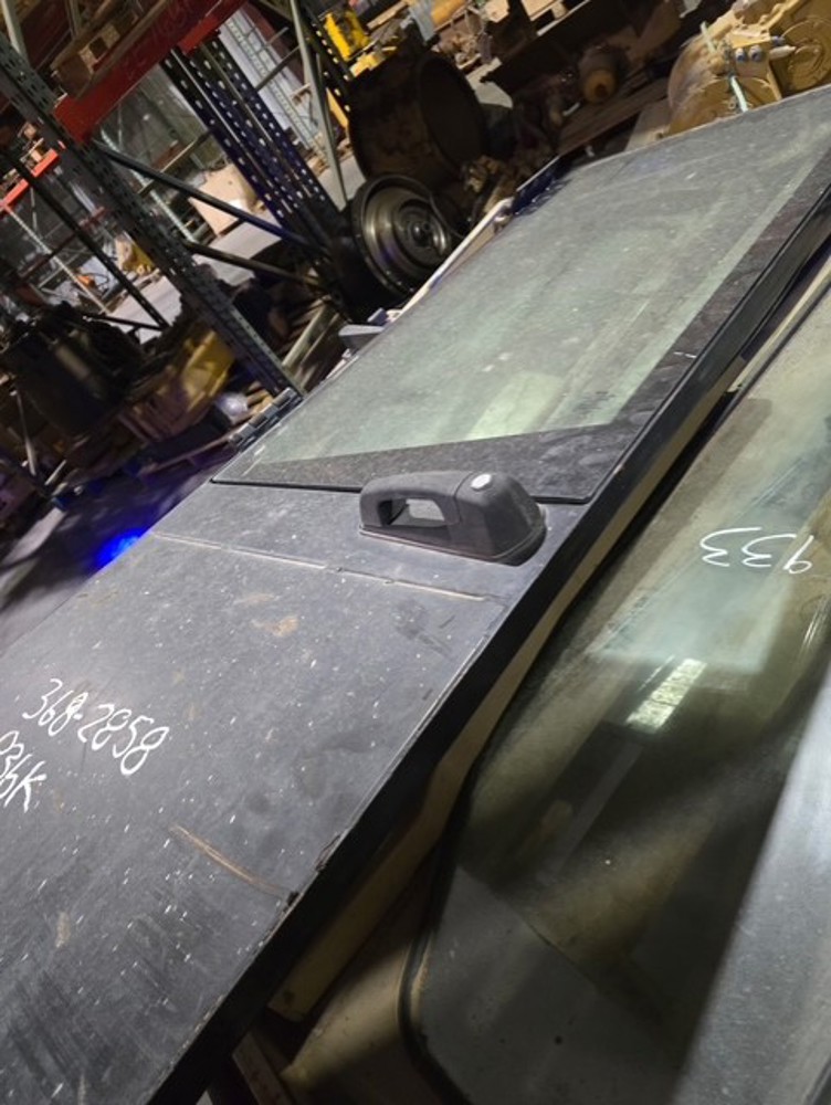 Caterpillar — 3682858 — Cab Door