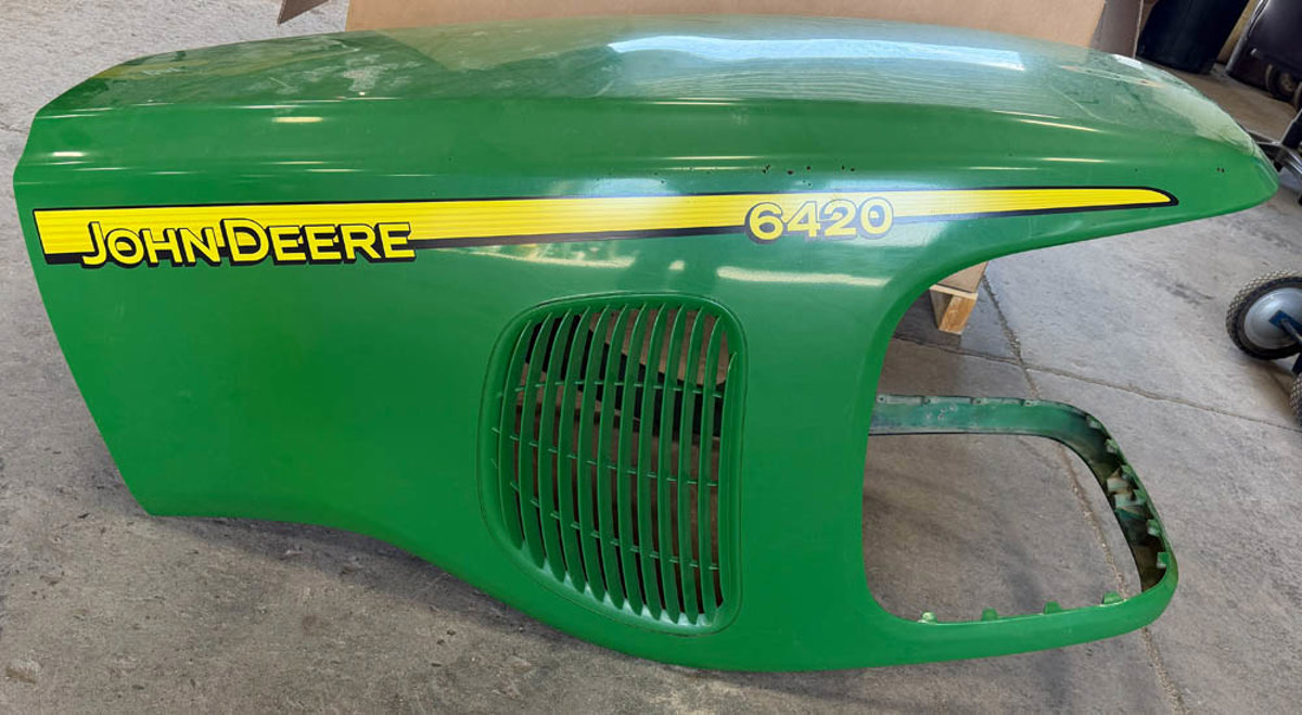 USED JOHN DEERE HOOD - AL163462