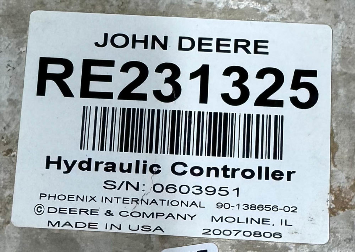 Deere 9530, 7730, 8330, 7630, 7830, 7930, 8130, 8230, 8430, 8530, 9230, 9330, 9630, 9430 Hydrualic Controller