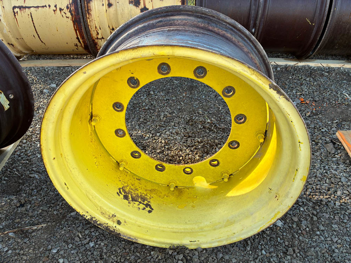 Deere Yellow 15X26 Mfwd, 12 Bolt, Rim & Center