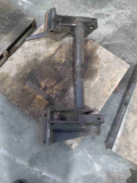 New Holland LX665 Assy, Mounting Plate
