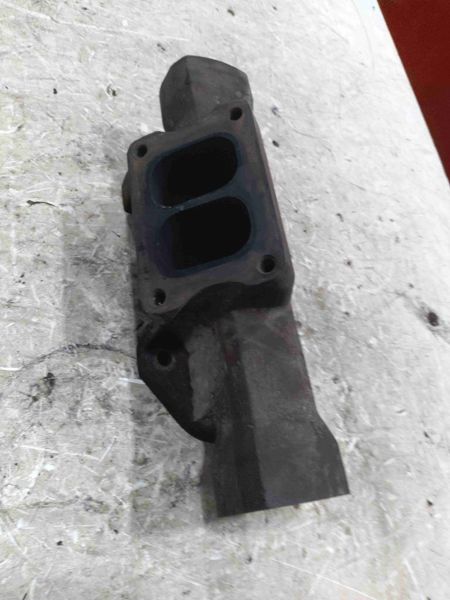 Deere 6125 Manifold-exhaust