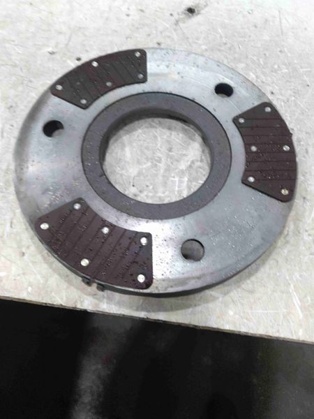 Deere 8640 Plate-brake Backing
