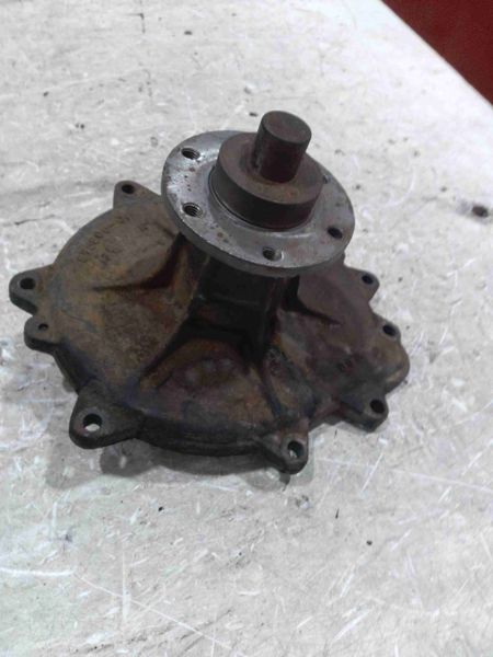 I.H./FARMALL 5288 Pump Assy-water