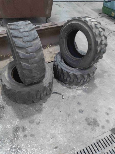 New Holland LX665 Widewall Hauler