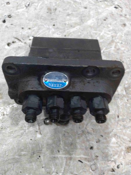New Holland LX665 Pump, Injection
