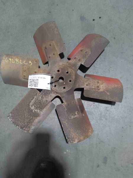 I.H./FARMALL 1586 Blade-fan 6 Blade