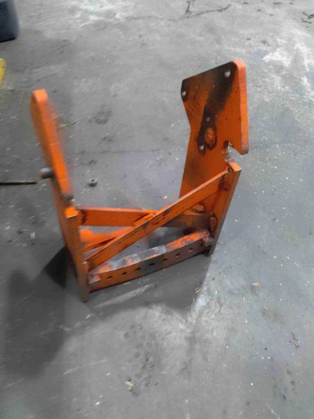 Case 1070 Support-drawbar Rear