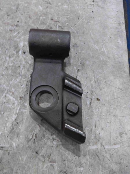 I.H./FARMALL 5288 Lever-park Lock Rack