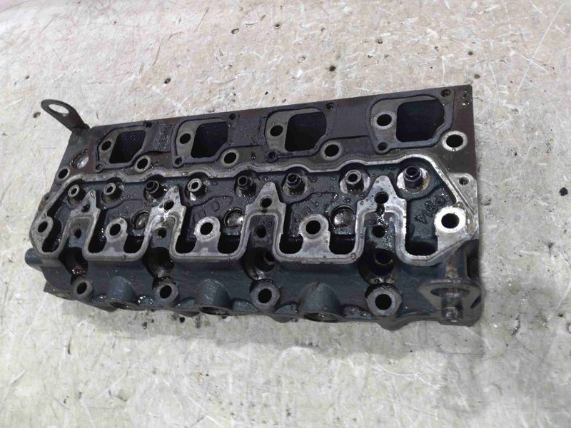 New Holland LX665 Head, Cylinder