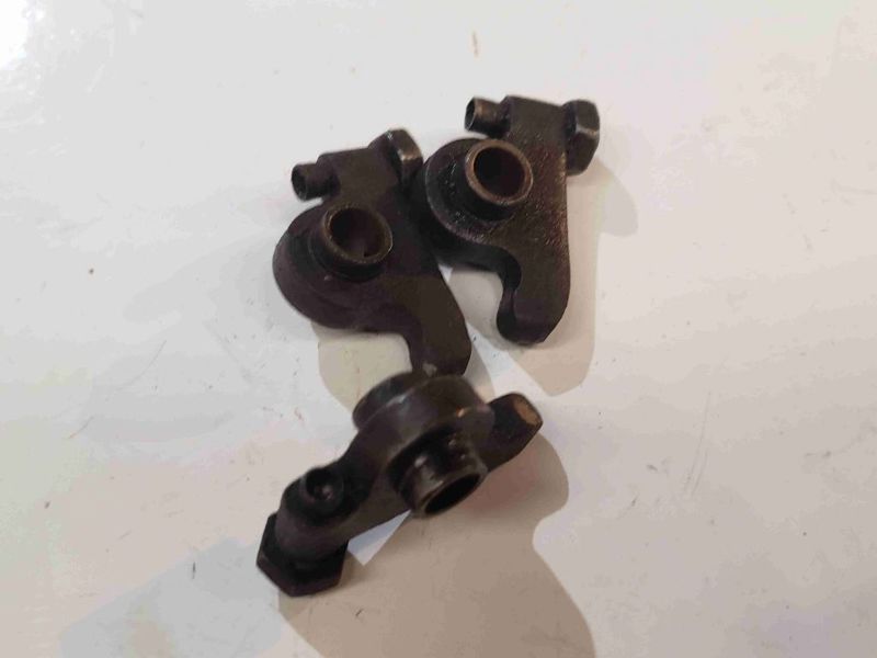 Deere 70 Rocker Arm
