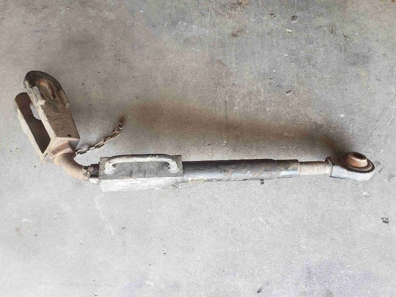 Case/case I.H. CX100 Lift Link Handle
