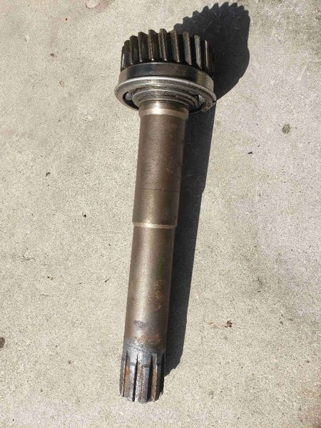 Case/case I.H. CX100 Shaft, 25T