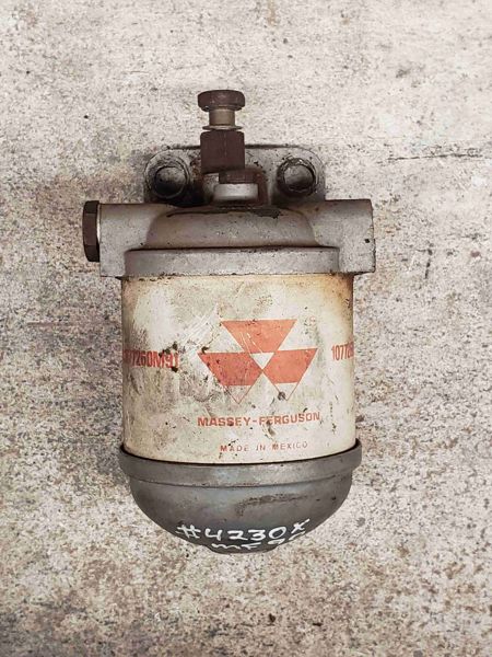 Massey Ferguson 90/SUPER Fuel Filter Assembly