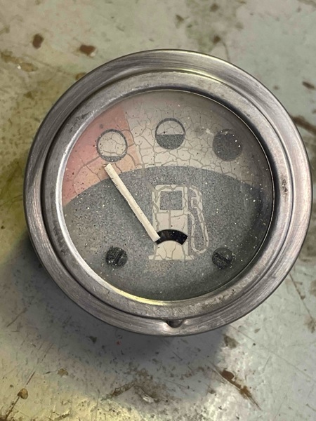 Deere 4620 Gauge, Fuel - Chrome Bezel