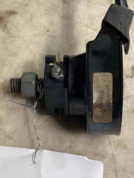 Deere 9600 Brush Holder