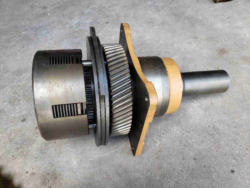 New Holland T8.275 Pto Input Shaft & Clutch Assy