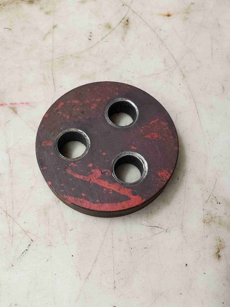 Case/case I.H.  Plate, Damper Retaining