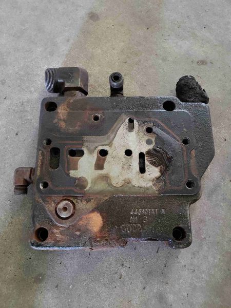 New Holland T8.360 Inching Valve