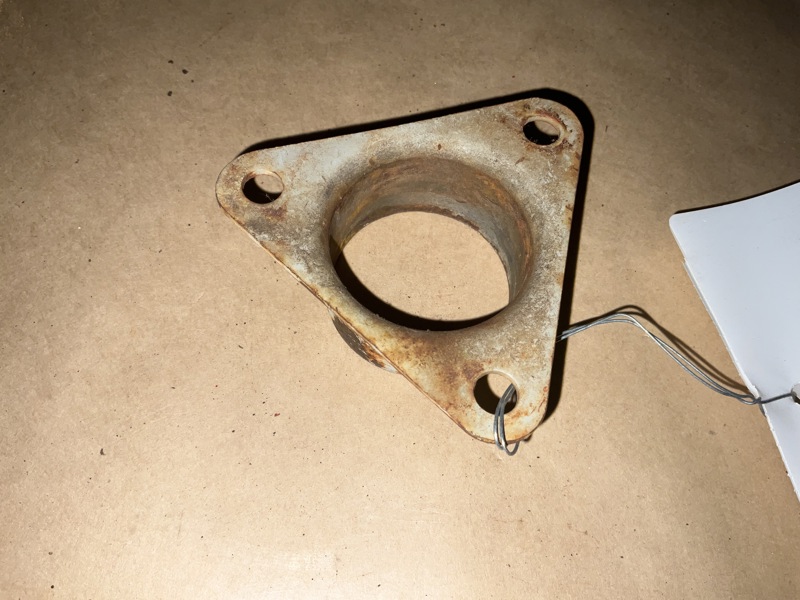 Hesston 6665 - 16FT Housing, Bearing 3 Bolt