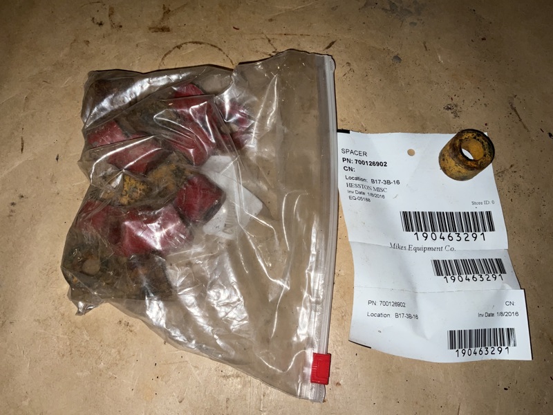 Hesston 565, 555 Spacer