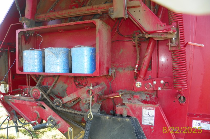 New Holland BR780A
